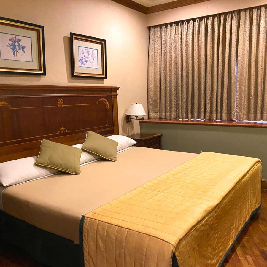 Herald Suites Makati City Exterior foto