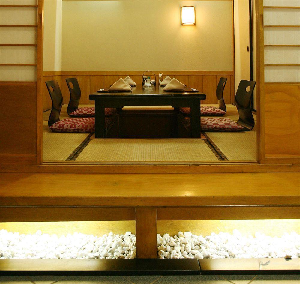 Herald Suites Makati City Exterior foto